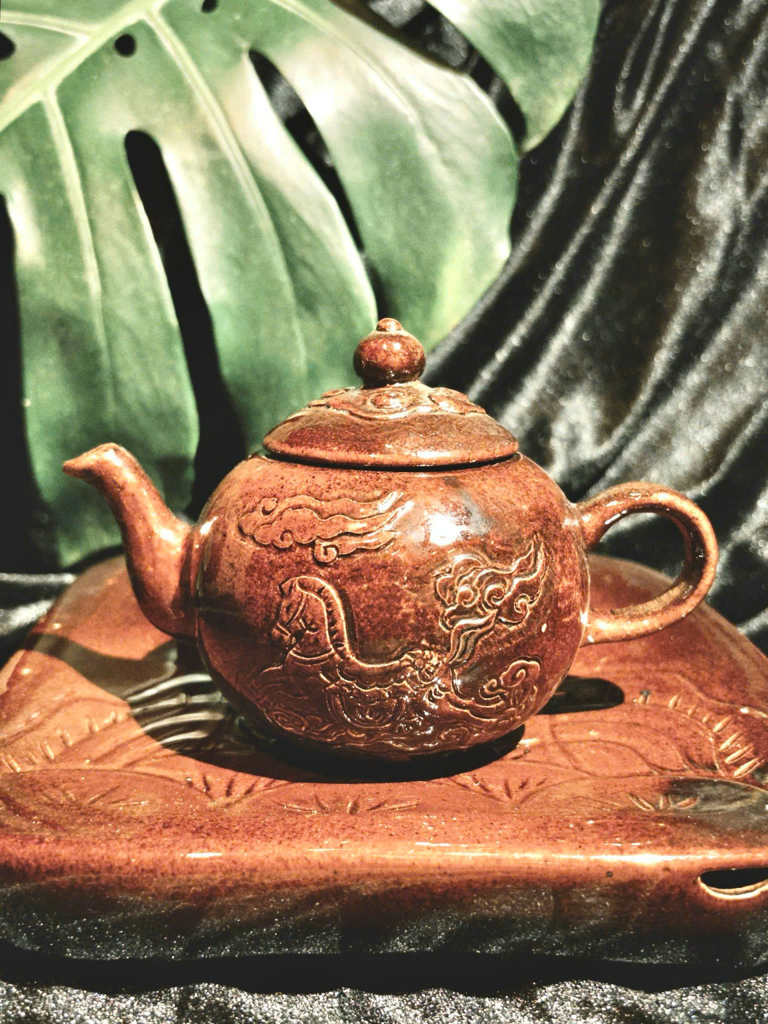 Ấm Trà Quả Quýt – Hũ Đựng Trà – Hũ Đốt Trầm: Tinh hoa gốm nung củi trong không gian sống hiện đại