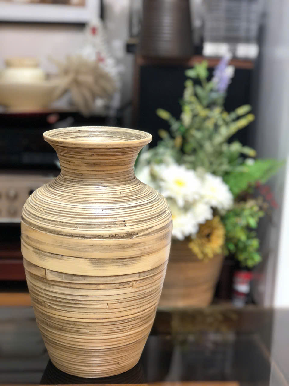 Bình tre cuốn mạch đen mộc